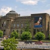 Das Gebäude des Städel Museums zeichnet sich durch historische und moderne Architektur aus.