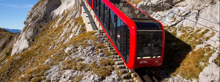 Die Pilatus-Zahnradbahn gilt als die steilste Zahnradbahn der Welt.