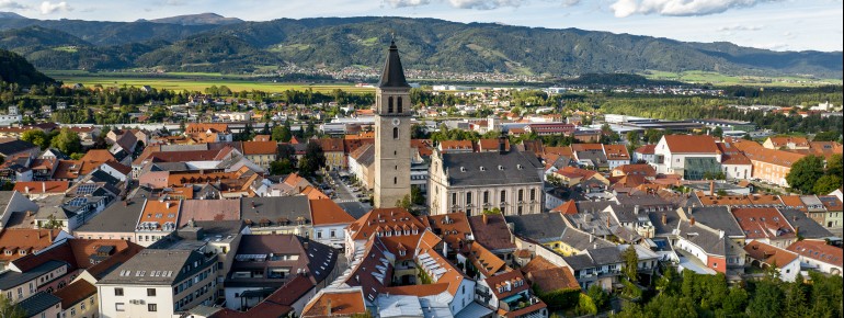 Das Planetarium befindet sich in dem rund 500 Jahre alten und 76 Meter hohen Stadtturm Judenburgs.