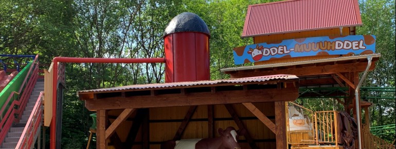 Neben den Fahrgeschäften gibt es auch Spielplätze.