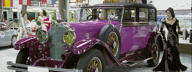 Die Mercedes-Benz Sammlung zeigt Oldtimer-Exponate.