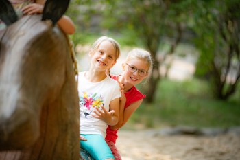 Strahlende Kinderaugen gibts beim Ponyreiten im Tier- und Erlebnispark Lützen