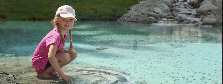 Timoks Wasserspiele sorgen für Planschvergnügen und eine Erfrischung an heißen Sommertagen.