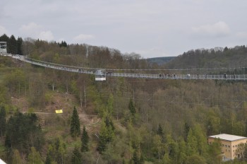 Täglich von 8 bis 22 Uhr ist die Brücke für wagemutige Besucher geöffnet.