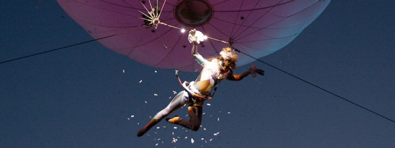 Artistik, Theater und Performance verschmelzen teilweise miteinander.
