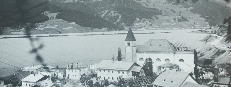 Das Dorf Graun vor der Seestauung.