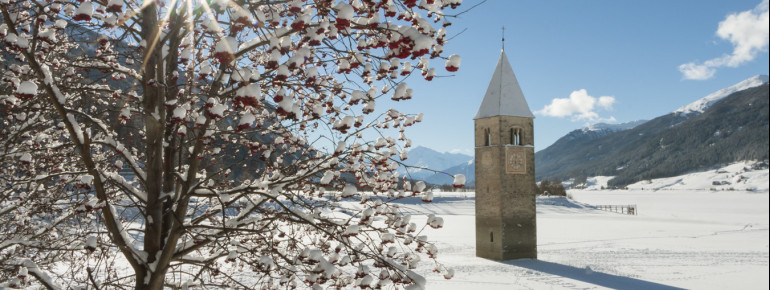Auch im Winter ist der Turm ein eindrucksvoller Anblick.