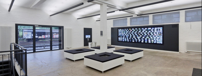 Entdecke nationale und internationale Welterbestätten an der Medienwand.