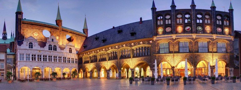 Markt am Rathaus zu Lübeck