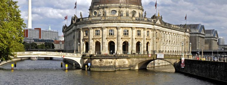Das Bode-Museum liegt an der Nordspitze der Museumsinsel.