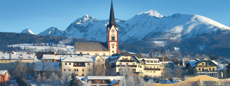 Der Text zum Weihnachtslied Stille Nacht, Heilige Nacht wurde in Mariapfarr verfasst.