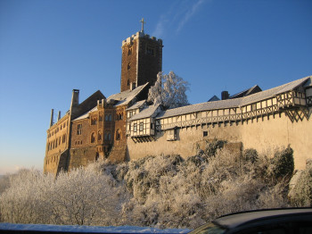 Blick auf die Wartburg im Winter.