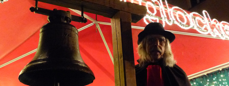 Traditionell werden zur abendlichen Weihnachtszeit die Glocken geläutet.
