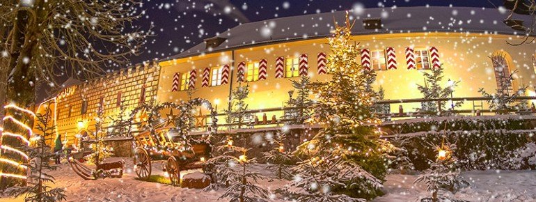 Das Schloss Guteneck bietet die ideale Kulisse für den Weihnachtsmarkt