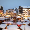 Weihnachtsmarkt Seefeld mit beleuchteten Turm