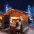 Leutascher Christkindlmarkt mit beleuchteten Bäumen