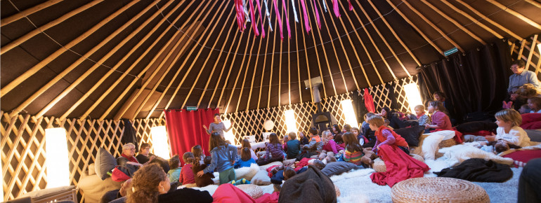 Die Jurte ist ein Ort der Besinnlichkeit, inmitten des Trubels.