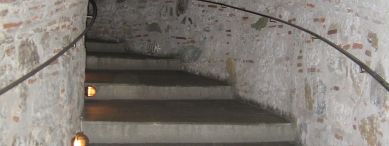 Das Treppenhaus des Turms