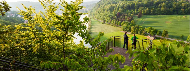 Die Aussichtsplattform ist der perfekte Abschluss der Wanderung durch den Wald um die Hannoverschen Klippen.