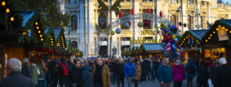 Der Wiener Christkindlmarkt zählt zu den beliebtesten in Österreich.