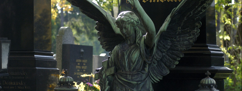 Ein Grabdenkmal der Gründerzeit auf dem Wiener Zentralfriedhof.