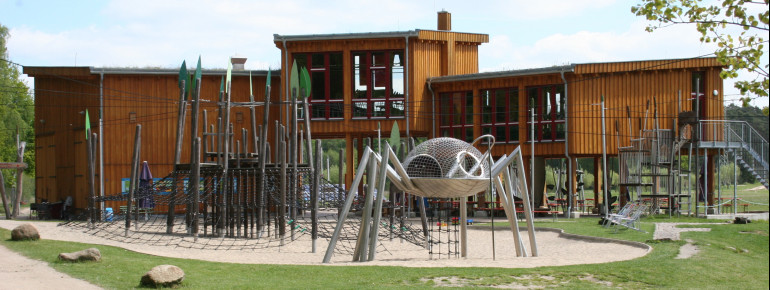 2011 wurden die WiesenWelten im Wildpark Güstrow eröffnet.