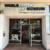 Das World Erotic Art Museum wurde auf der Sammlung von Naomi Wilzig gegründet.