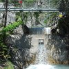 Der Lötzer Wasserfall stürzt über 30 Meter in die Tiefe – je nach Jahreszeit mit bis zu 2.000 Litern Wasser pro Sekunde.