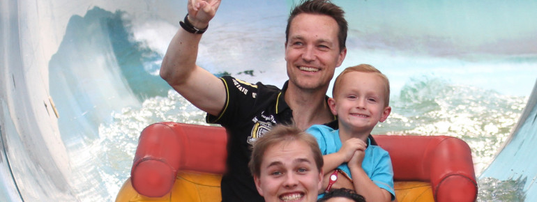 Eine rasante Fahrt erwartet dich auf dem Schlauchboot auf dem Kongo-River.