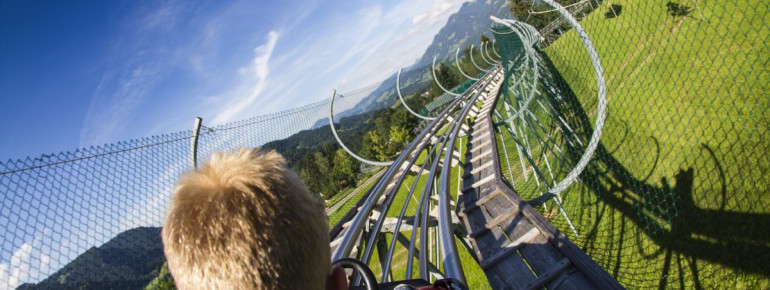 After the rapid downhill run, the mountain lift brings you back to the starting point.