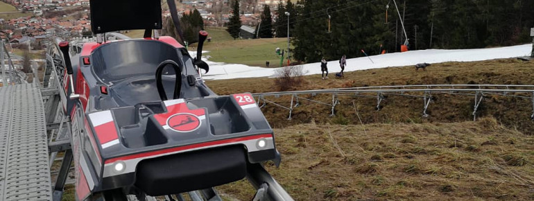 The AlpspitzCOASTER is the successor to the old summer toboggan run.