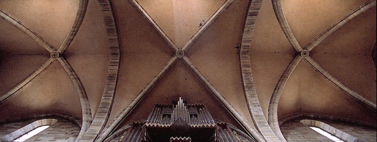 The "sky" of the imperial cathedral including a part of the organ.