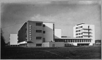 This is what the Bauhaus in Dessau looked like in 1926/27.