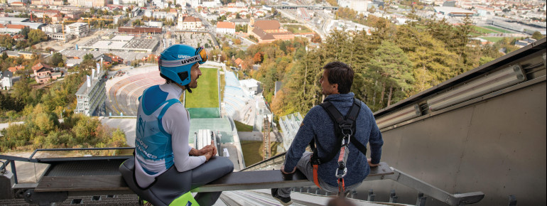 Pure thrill on the trembling beam of the Bergisel ski jump!