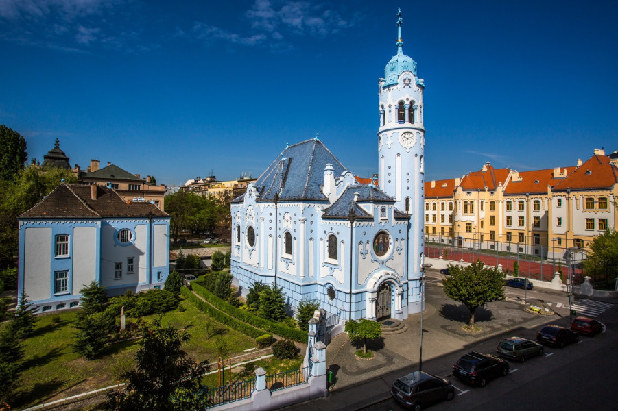 Blue Church St Elizabeth (Modry Kostolik) in Bratislava • Tourist ...