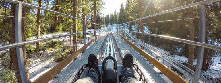 Ready, set, go! No matter whether you'd like to speed down by yourself or with a companion in front of you - the Breathtaker got its rules, but they are easily to adhere to.