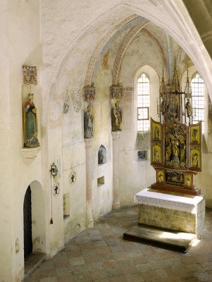 View of the St Elisabeth's Chapel. Its altar stems from the chapel of Surheim, which was installed in 1856, after the original altar did not longer exist.
