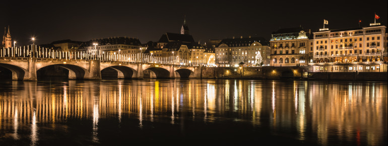 At Christmas time, the city has a special glow about it.
