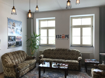 In the entrance area of the Escape Room you can take souvenir photos with your team.