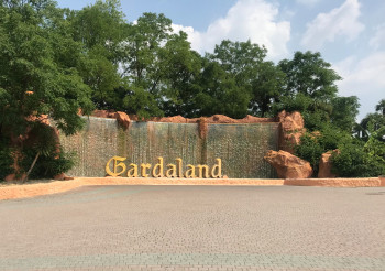 An impressive waterfall is located in the entrance area of Gardaland.