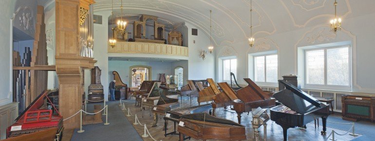 Historic musical instruments