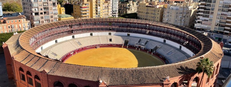 From the fortress, you also get a bird’s-eye view of Málaga’s bullring.