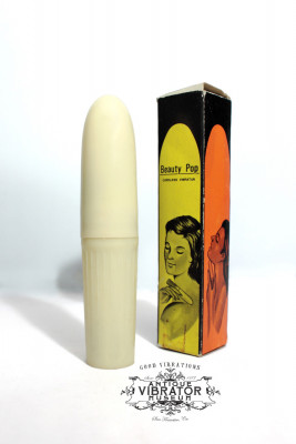 A bit more handy and cordless: the Beauty Pop. The packaging diverts from the tool's actual use ;-)