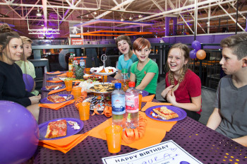 Invite all your friends and celebrate your birthday at JUMP house Leipzig!