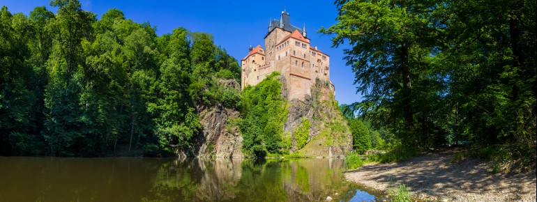 Inside the castle, visitors can explore rooms that have been preserved in their original medieval state.