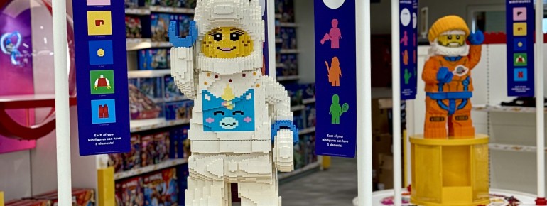 In the Minifigure Factory in the LEGO Shop, visitors can design their own LEGO minifigure.