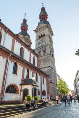 The church impresses with its distinctive twin towers.