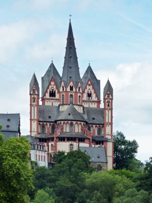 The Limburg Cathedral is accessible on several levels.