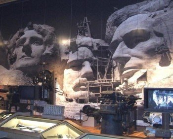 Creation process of the impressive monumental sculptures explained at Lincoln Borglum Museum