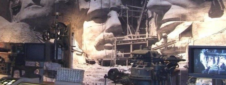 Creation process of the impressive monumental sculptures explained at Lincoln Borglum Museum